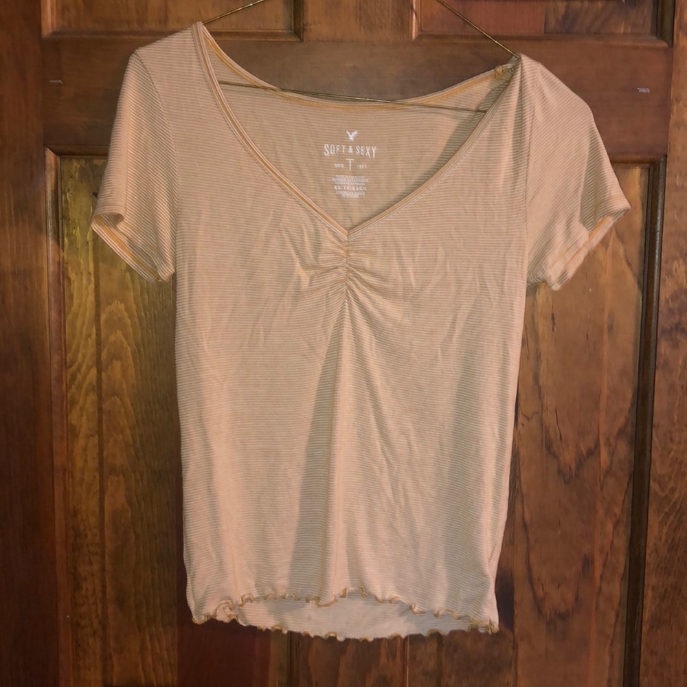 Short sleeve lettuce edge tee shirt